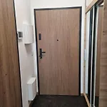 W Krakowie Blisko Dworca Wstwosza *