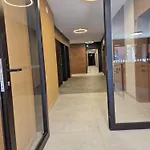 W Krakowie Blisko Dworca Wstwosza